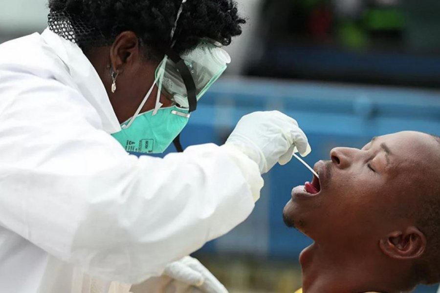 Масштабные меры борьбы с пандемией могут быть сведены на нет из-за нового штамма коронавируса B.1.1.529