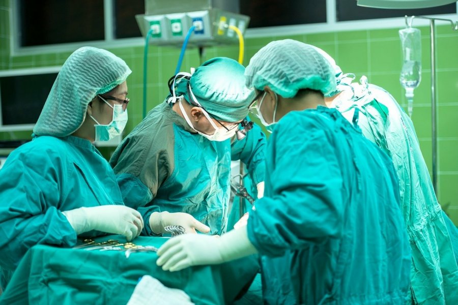 В  больницах РФ заканчиваются шунты для операций