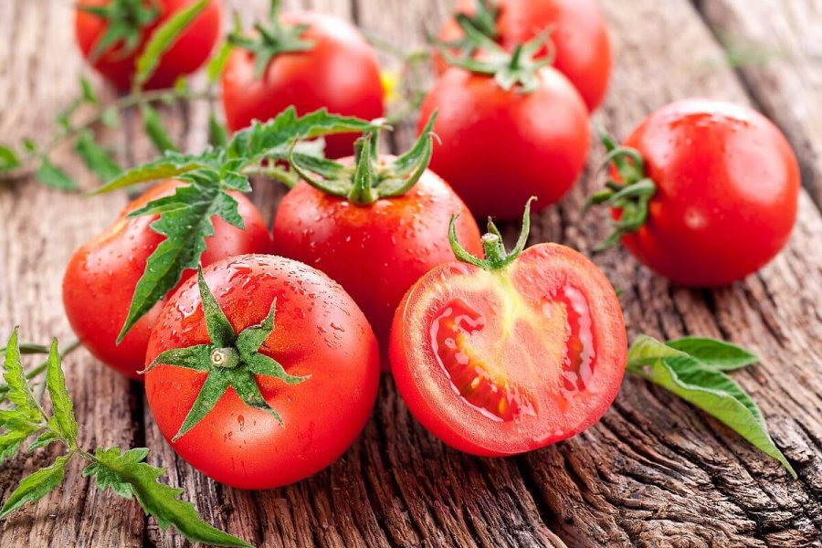 Эндокринолог Каланчев назвал помидоры эффективным продуктом для профилактики рака