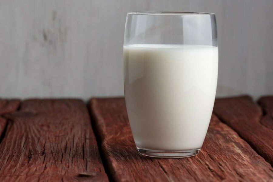 Гериатр рекомендовала пожилым гражданам не употреблять жирное молоко