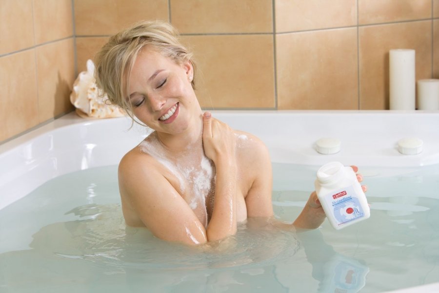 Дерматолог РФ Жовтан сообщила о пользе солевых ванн для косметологических процедур,обмена веществ, кожи и ногтей