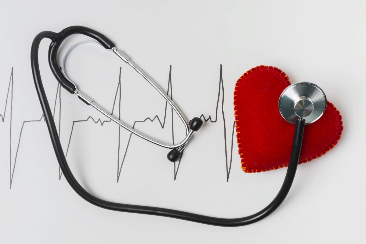 Кардиолог перечислила основные признаки, указывающие на проблемы с сердцем